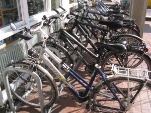 Fundsachen des städtischen Fundbüros kommen unter den virtuellen Hammer