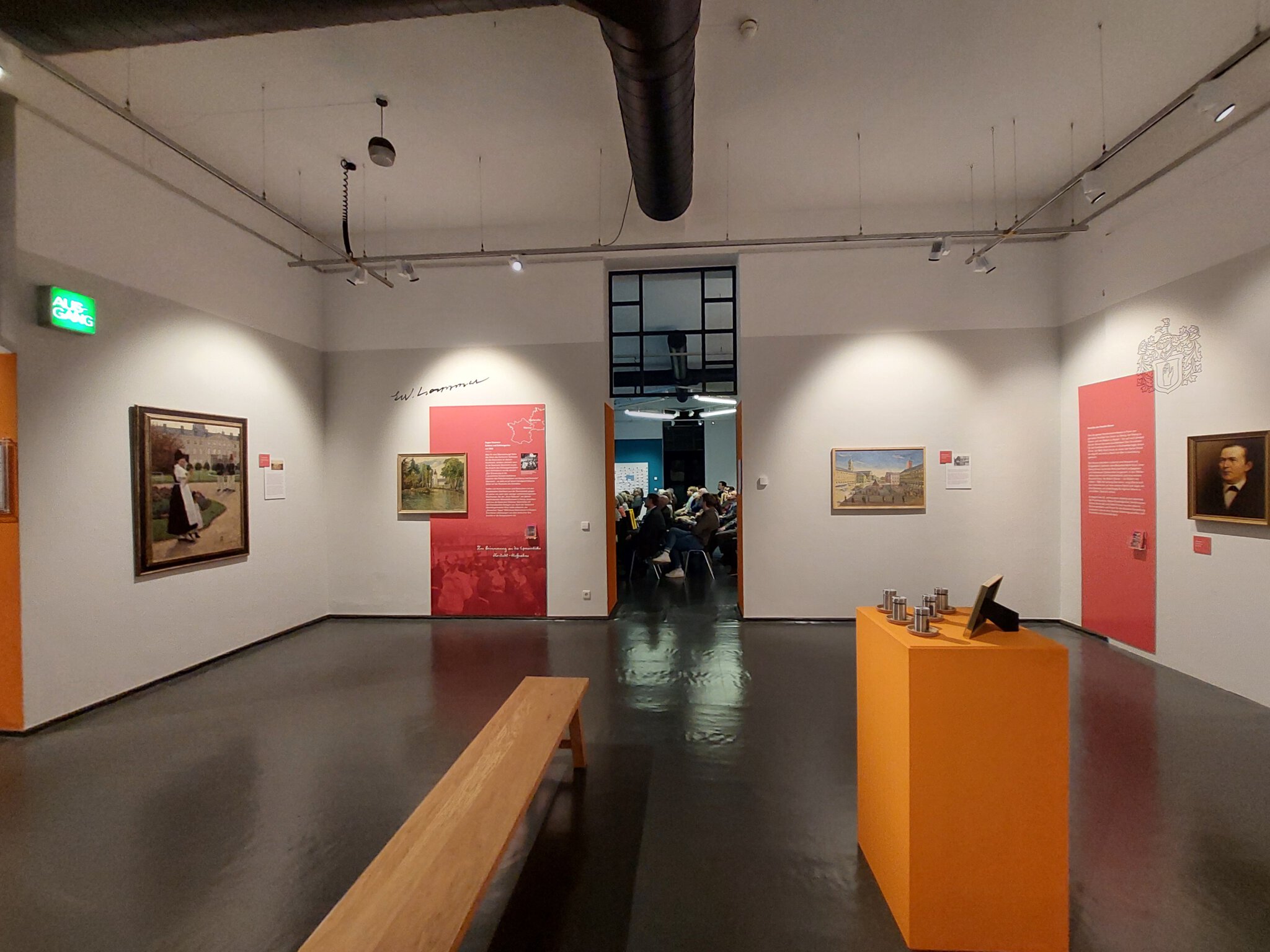 Stadtrundgang und Führung im Stadtmuseum im Prinz-Max-Palais ...