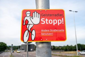 Sicher nicht gegen die Fahrtrichtung
